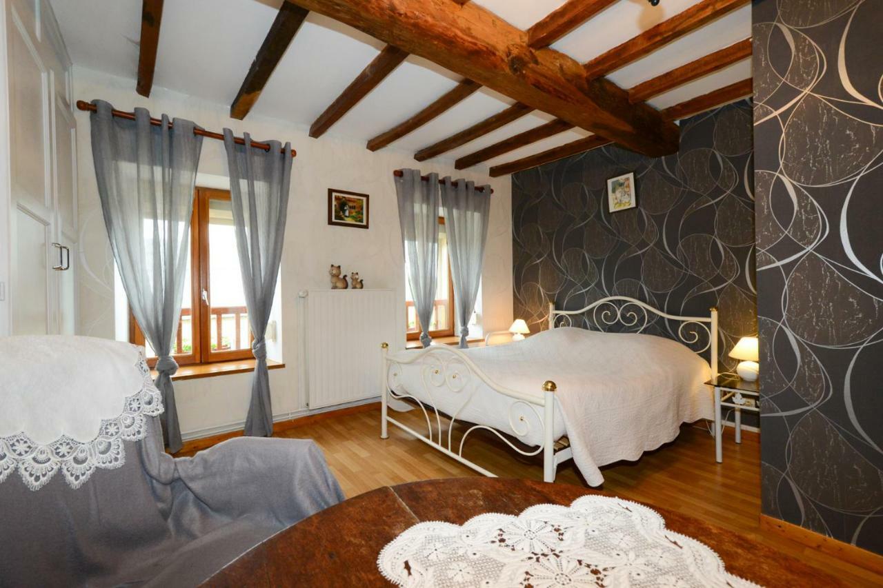 Chambres D'Hotes L'Hirondelle Girondelle Exterior photo